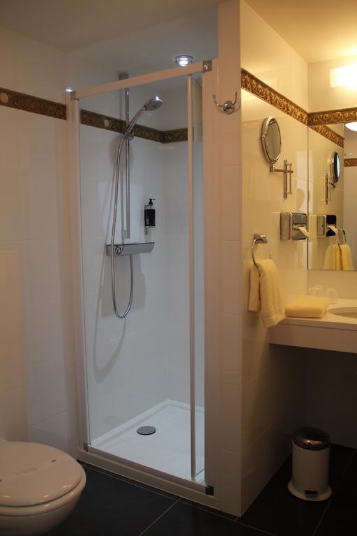 Hotel La Roseraie Wemmel Номер фото